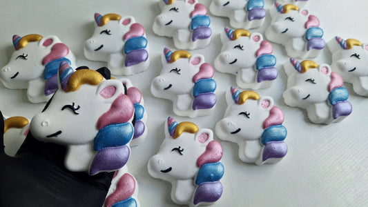 Unicorn Head Bath Bomb: Baby Powder