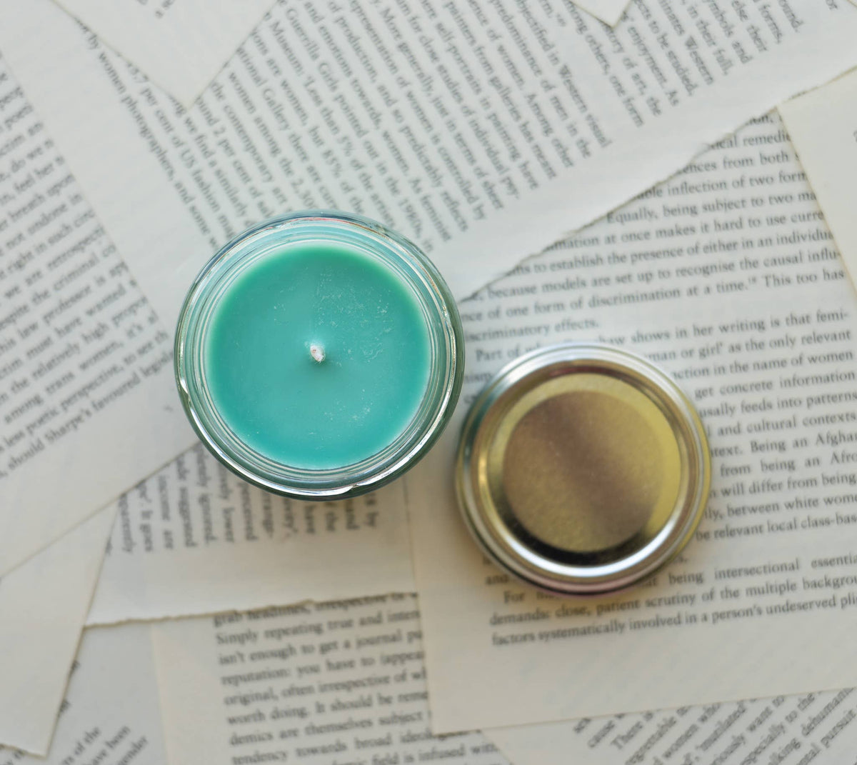 The Shire Candle | greenhouse scented vegan soy : 150g candle
