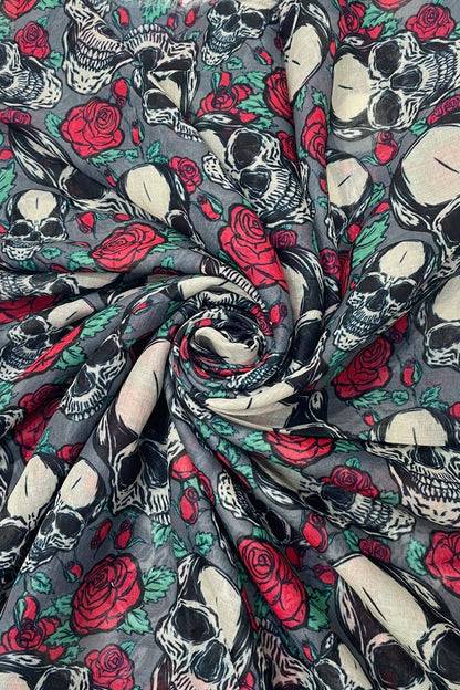 Skulls and Roses Print Frayed Scarf: Grey