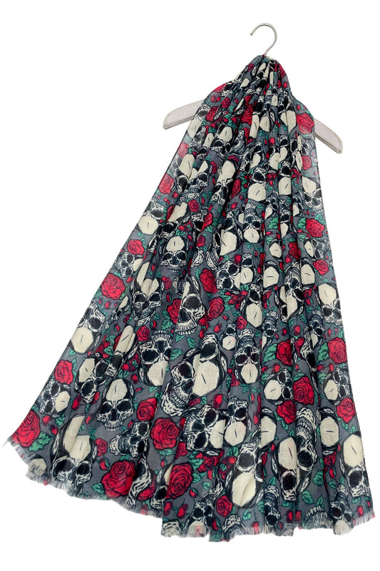 Skulls and Roses Print Frayed Scarf: Grey