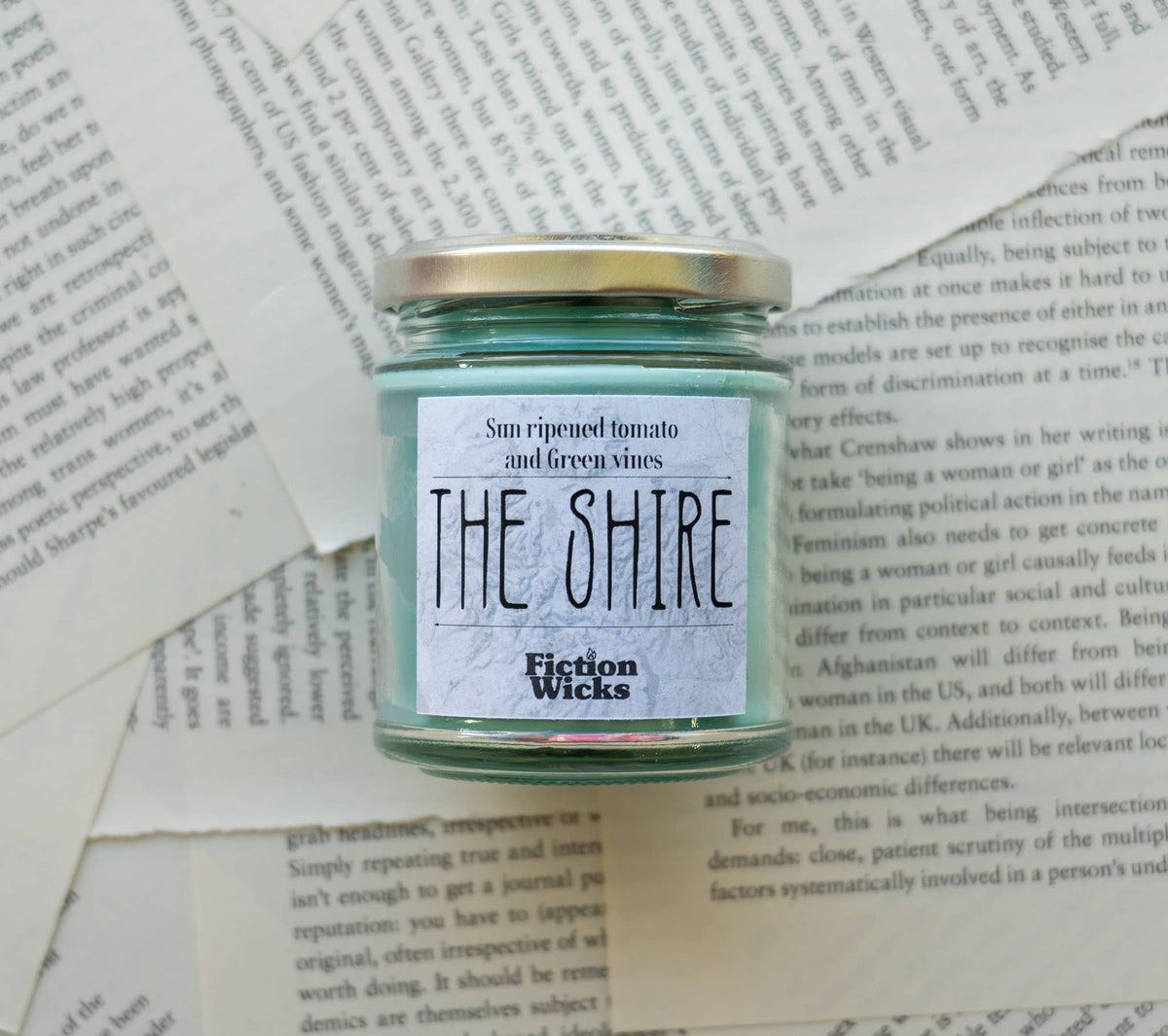 The Shire Candle | greenhouse scented vegan soy : 150g candle