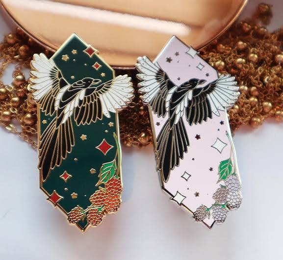 Sacred Bird Enamel Magpie: Green